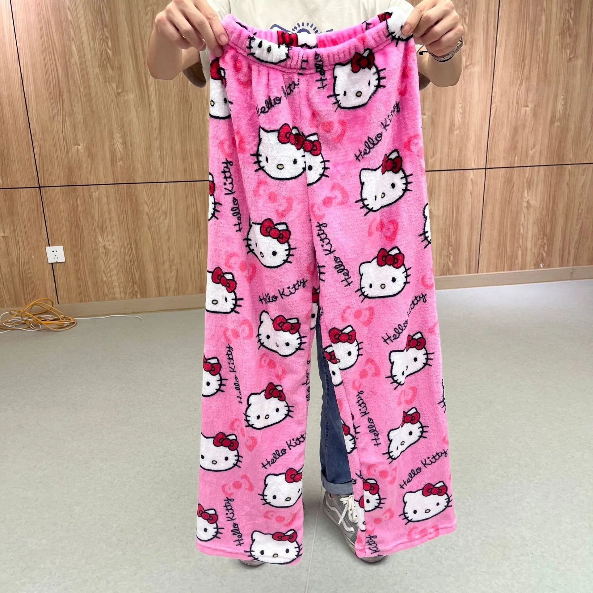 Hello Kitty Velvet Pajamas, Loose Casual