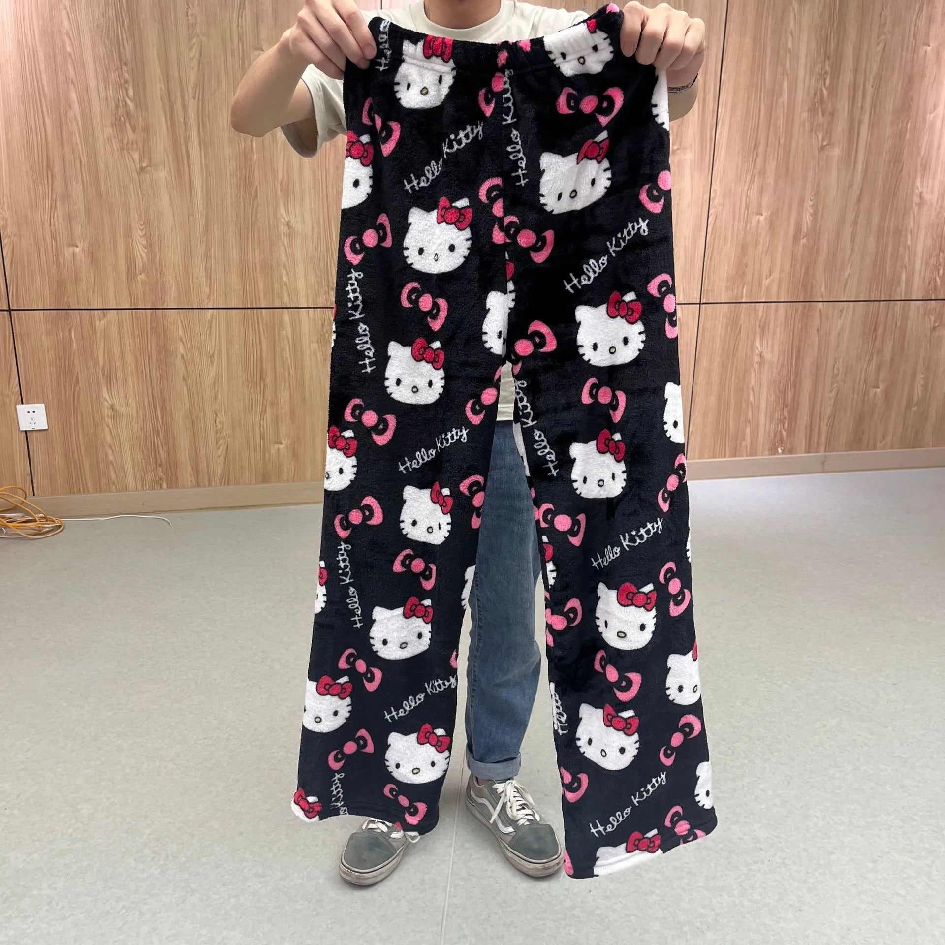 Hello Kitty Velvet Pajamas, Loose Casual